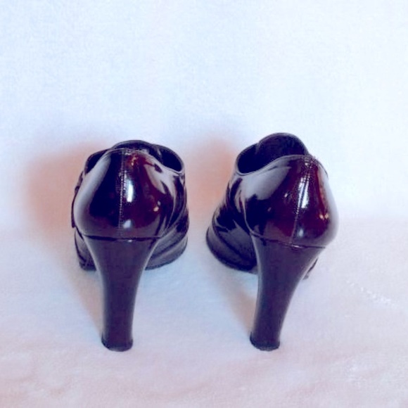 Patent Leather Brown Pump - Picture 3 of 5